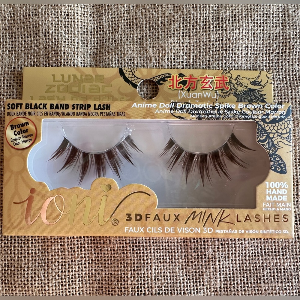 Ioni Lunar Zodiac Lashes in Black Tortoise. BROWN lashes.